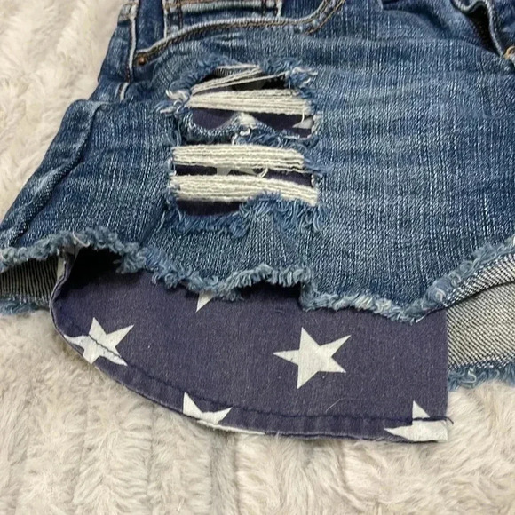 💛 Harper Raw Hem Distressed Shorts - Picture 4 of 5